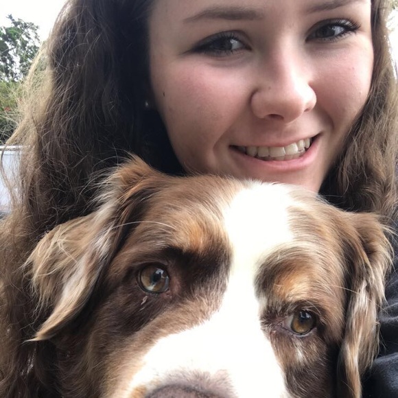 Meet your Posher, Abby - Picture 1 of 1